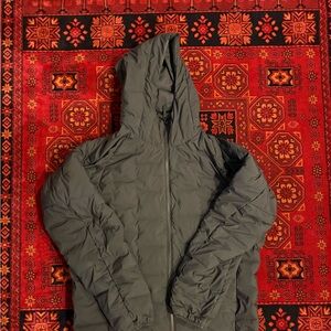 Uniqlo Men's Puffer Jacket in Black